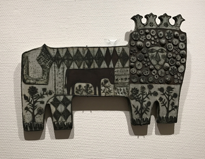ライオンのふりのロバ茶色 (1).jpg