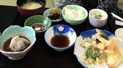 Munakata_Lunch2.jpg